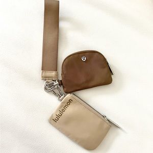 Lululemon Dual-pouch Wristlet in Allspice/Trench